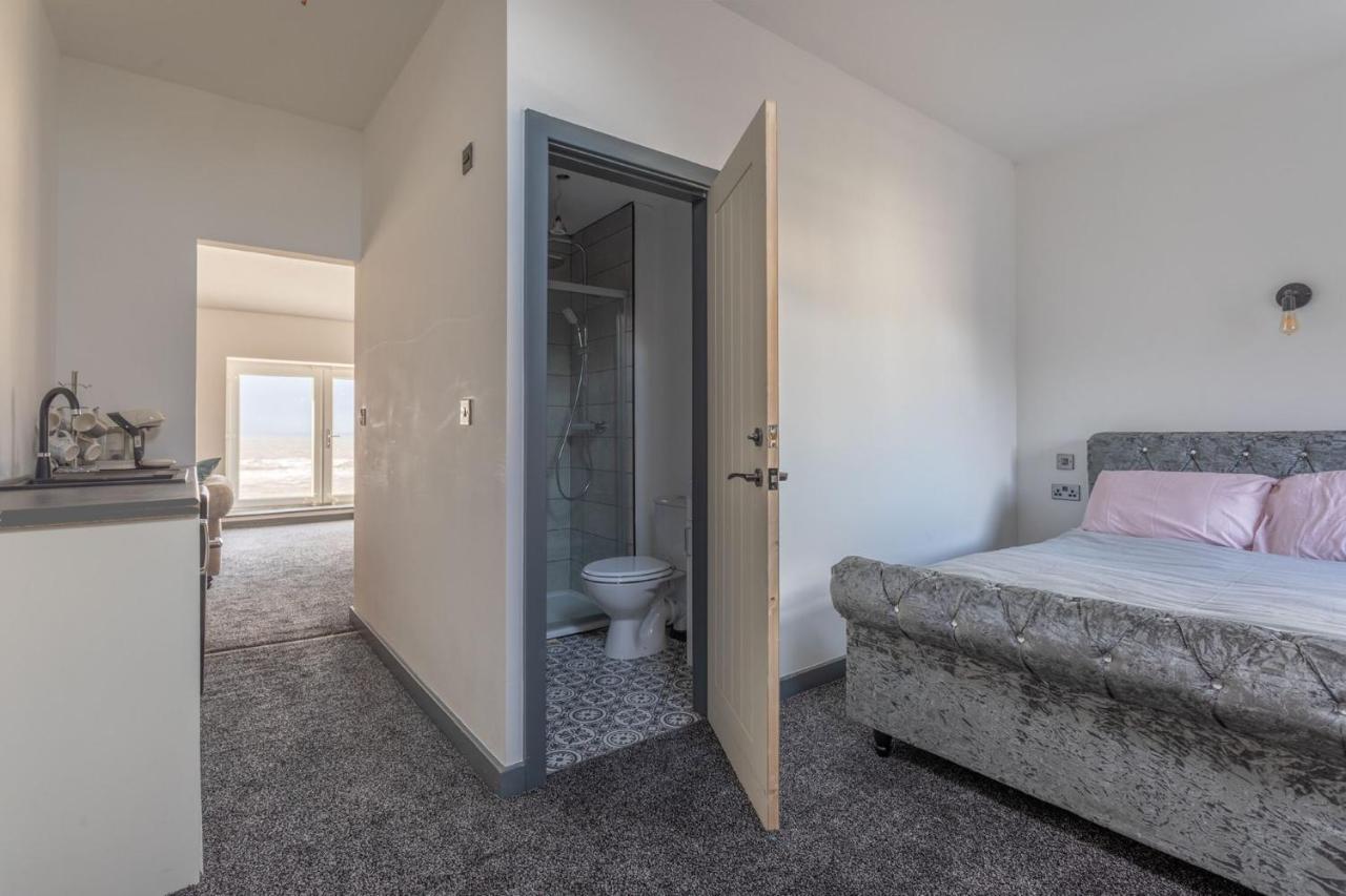 Residency Luxury Seafront Hotel Blackpool Exteriör bild